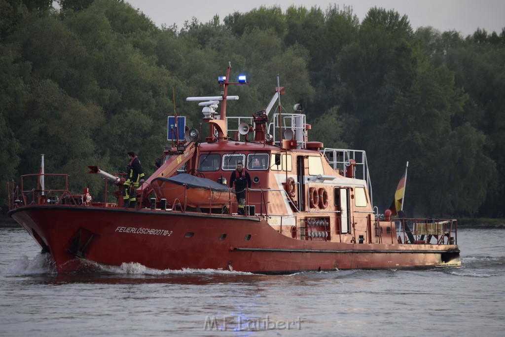 PRhein Koeln Porz Ensen Schwimmer untergegangen P091.JPG - Miklos Laubert